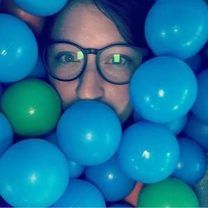 Meet your Posher, Eve